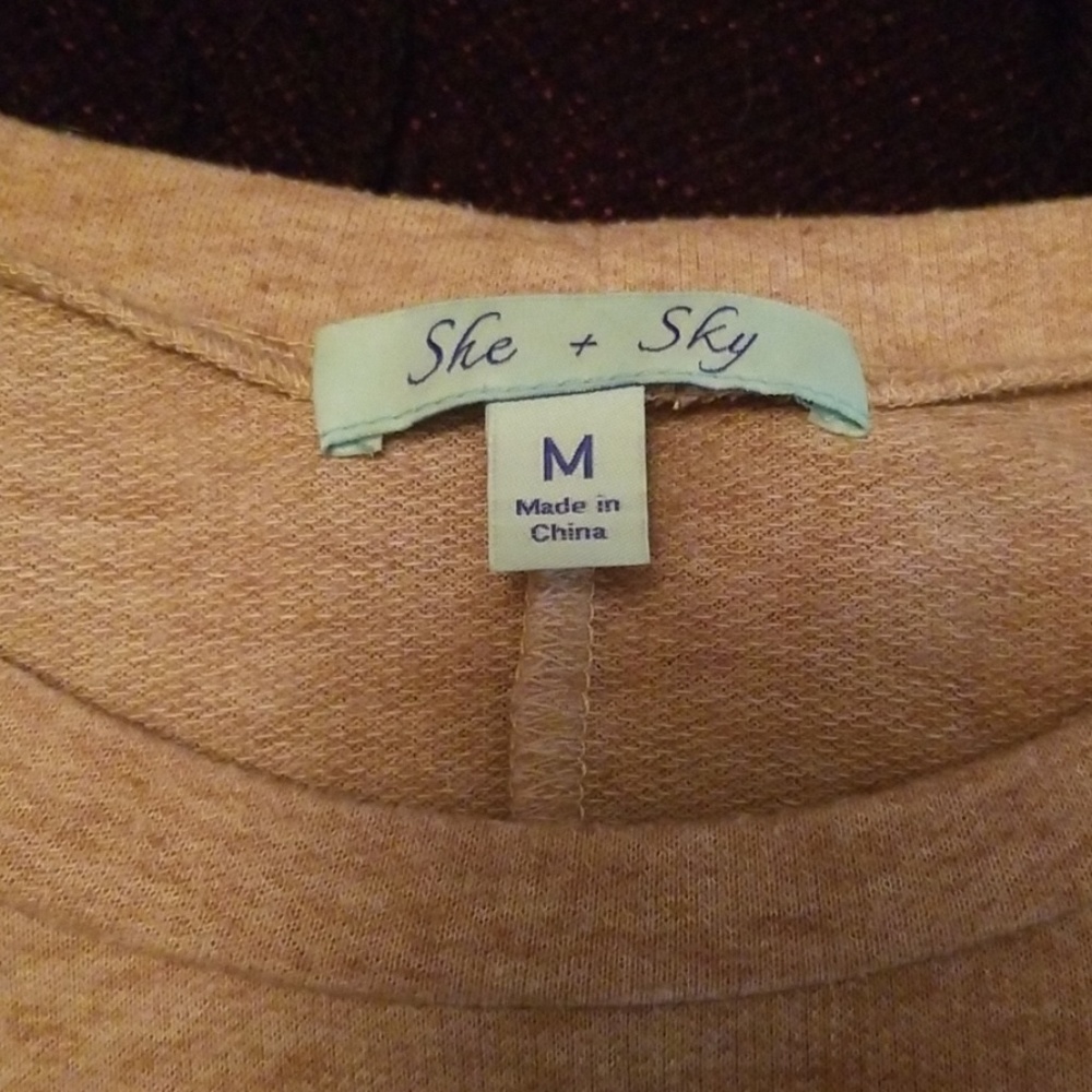 She & sky tunic - Picture 2 of 2